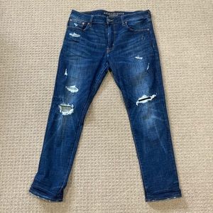 Men’s American Eagle slim fit rip jeans